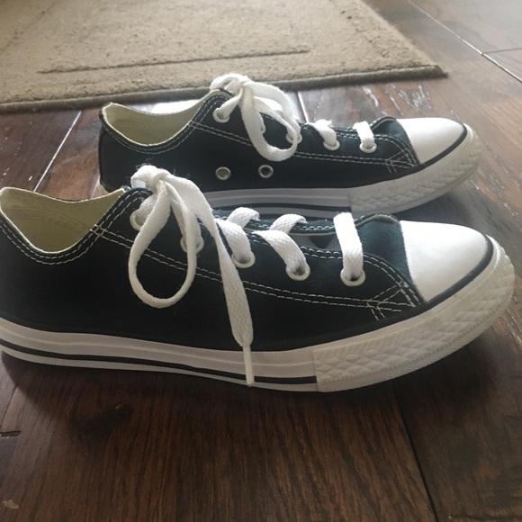 Girls Converse Allstar Shoes * like new * - Picture 3 of 4